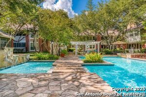 13130 Blanco Rd in San Antonio, TX - Building Photo - Building Photo