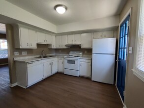 701 Smithdale Dr in Raleigh, NC - Building Photo - Building Photo