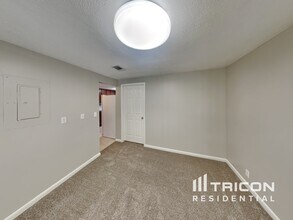 2846 Tanglewood Blvd in Orange Park, FL - Building Photo - Building Photo