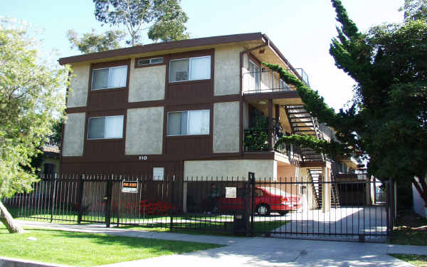 Residential Condominiums in Inglewood, CA - Building Photo