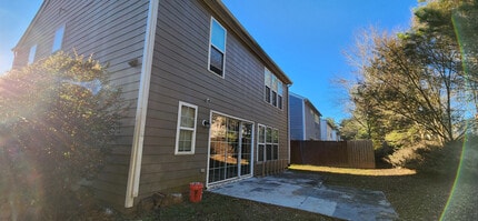 Room in House on Victoria Park SW in Atlanta, GA - Building Photo - Building Photo