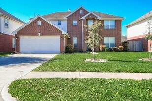 5410 Linden Grove Ct in Sugar Land, TX - Building Photo