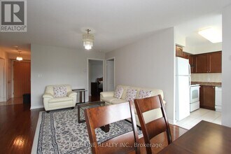 68 Grangeway Ave in Toronto, ON - Building Photo - Building Photo