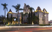 Building Photo - Hollywood Tower Apartments in Los Angeles, California
