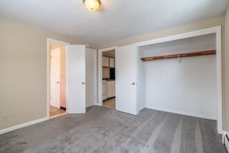 2676 Sheridan Dr in Tonawanda, NY - Building Photo - Building Photo