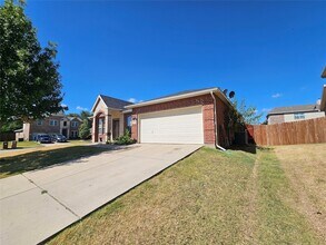 3436 Replay Ln in Little Elm, TX - Building Photo - Building Photo