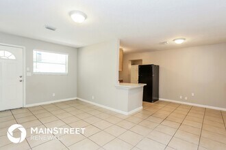 5023 Donnybrook Ave in Jacksonville, FL - Building Photo - Building Photo