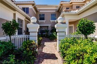 3940 Deer Crossing Ct in Naples, FL - Foto de edificio - Building Photo