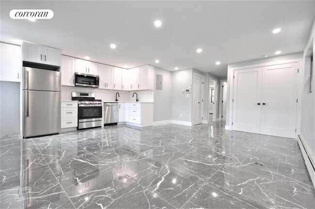 property at 163 E 46th St