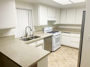 127 Tiger Ln in San Jacinto, CA - Building Photo - Building Photo