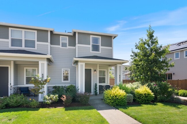 property at 6802 SE Blanton St