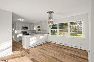 107 Konner Ave in Montville, NJ - Foto de edificio - Building Photo