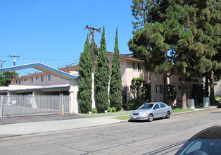 Mikado Apartments in Torrance, CA - Building Photo - Building Photo