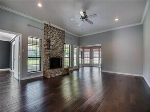 3107 Trail Lake Dr in Grapevine, TX - Foto de edificio - Building Photo