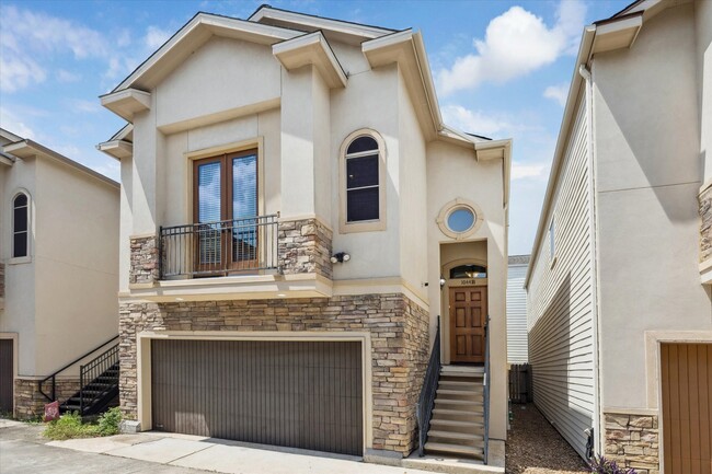 property at 1044 W 25th St