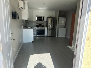 14676 Saddlepeak Dr in Fontana, CA - Building Photo - Building Photo