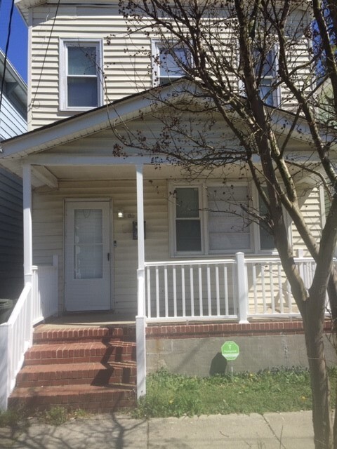 property at 940 Reservoir Ave