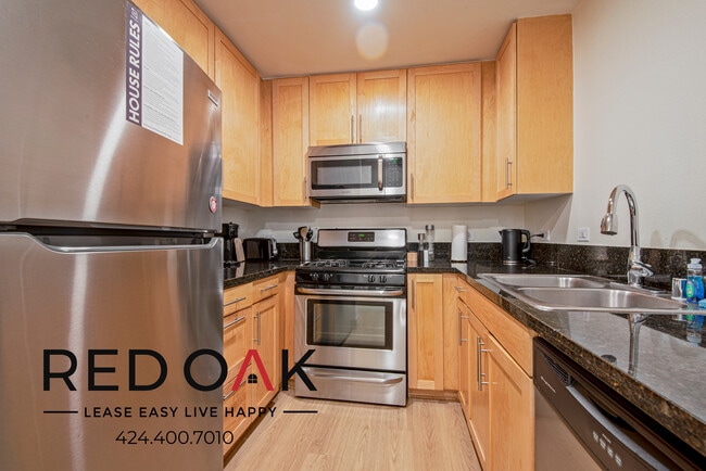 property at 7810 Topanga Canyon Blvd