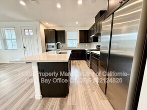 1823 Pico St in Petaluma, CA - Building Photo - Building Photo