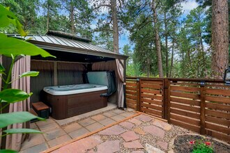 4515 Red Rock Dr in Larkspur, CO - Building Photo - Building Photo