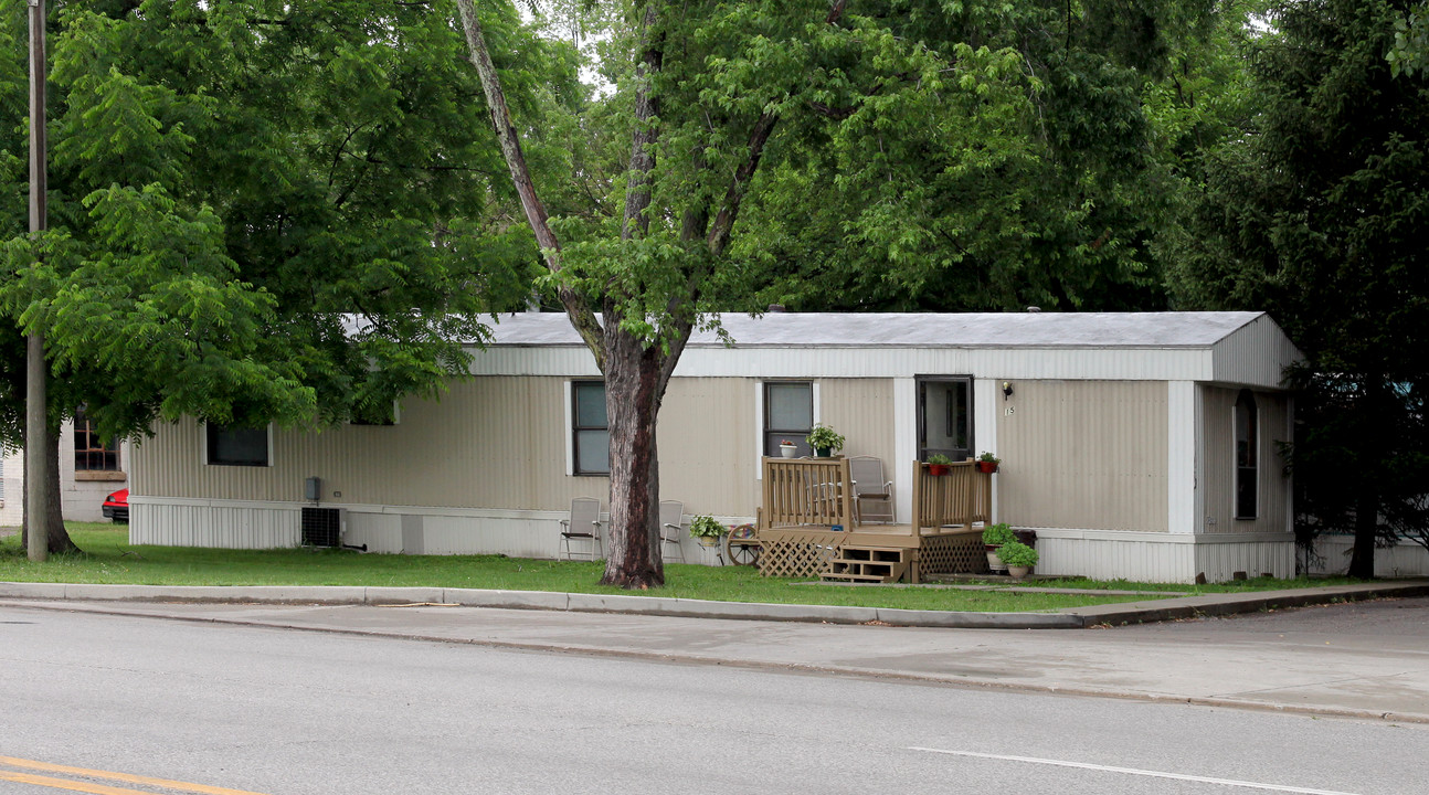 Brookville Mobile Home Park in Indianapolis, IN - Foto de edificio