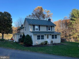 6270 Davis Rd in Woodbine, MD - Building Photo