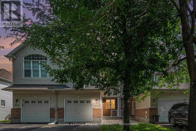 property at 558 Aberfoyle Cir