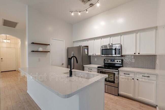 16728 S 22nd St in Phoenix, AZ - Building Photo - Building Photo