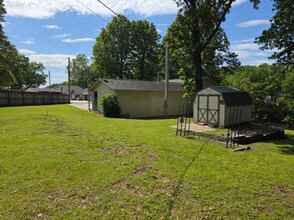 221 Anchor Rd in Grove, OK - Building Photo - Building Photo