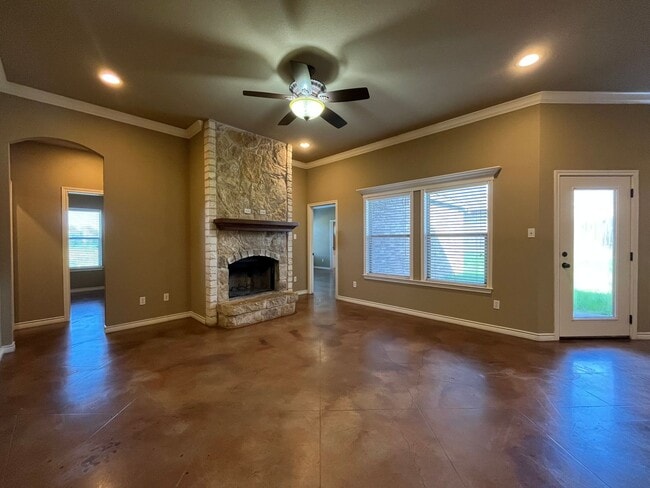 3000 Silver Saddle Dr in Robinson, TX - Building Photo - Building Photo