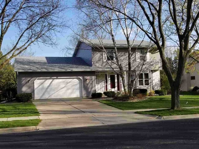 property at 7409 Sawmill Rd