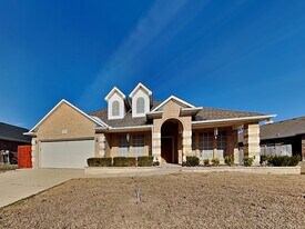 1605 Grey Willow Ln in Arlington, TX - Building Photo