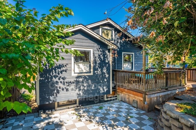 property at 4512 N Orchard St