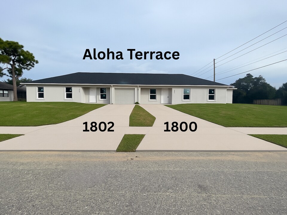 1800 Aloha Terrace in Sebring, FL - Building Photo