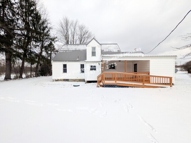 5684 Sandy Lake Polk Rd in Sandy Lake, PA - Building Photo - Building Photo