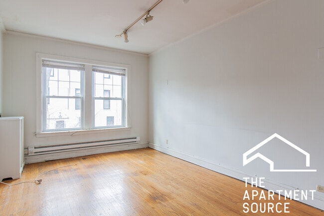 2151 N Fremont St, Unit 1S in Chicago, IL - Building Photo - Building Photo