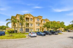 301 Terrace Ridge Cir in Davenport, FL - Building Photo