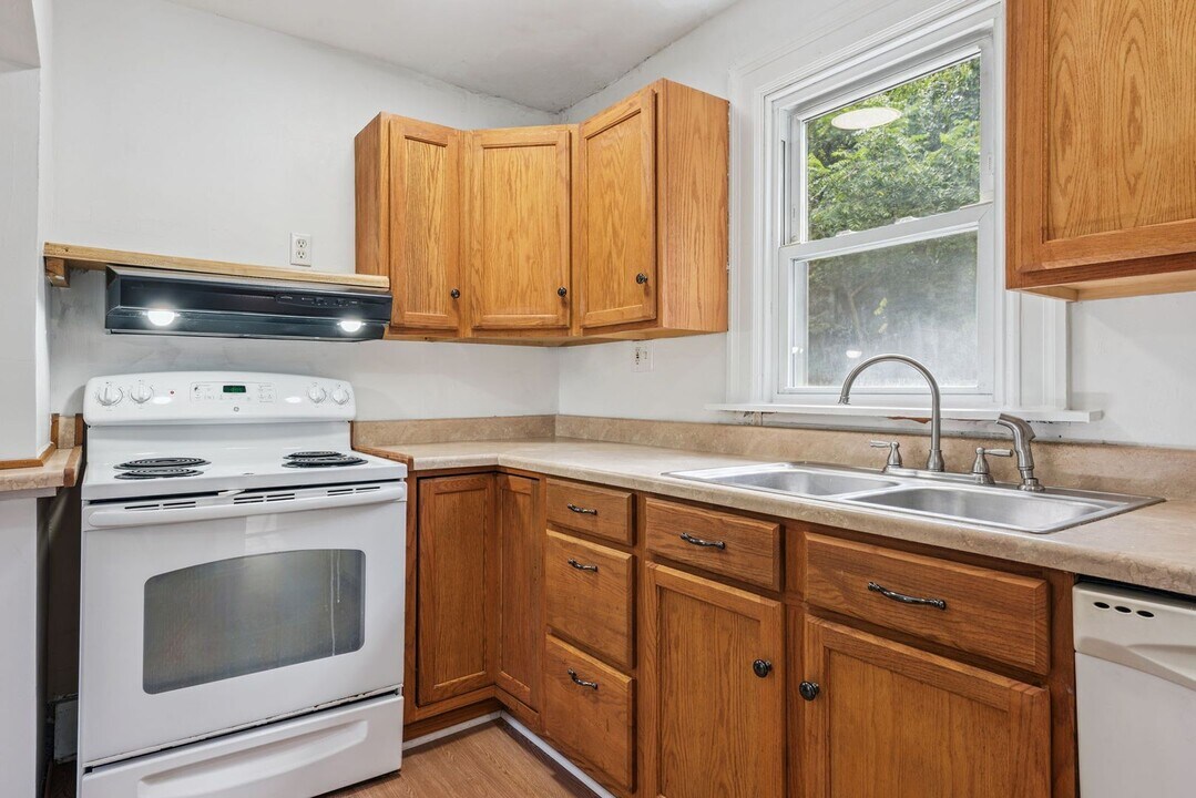 79606 Reamer St in Greensburg, PA - Building Photo
