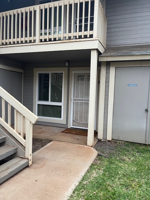 property at 140 Uwapo Rd