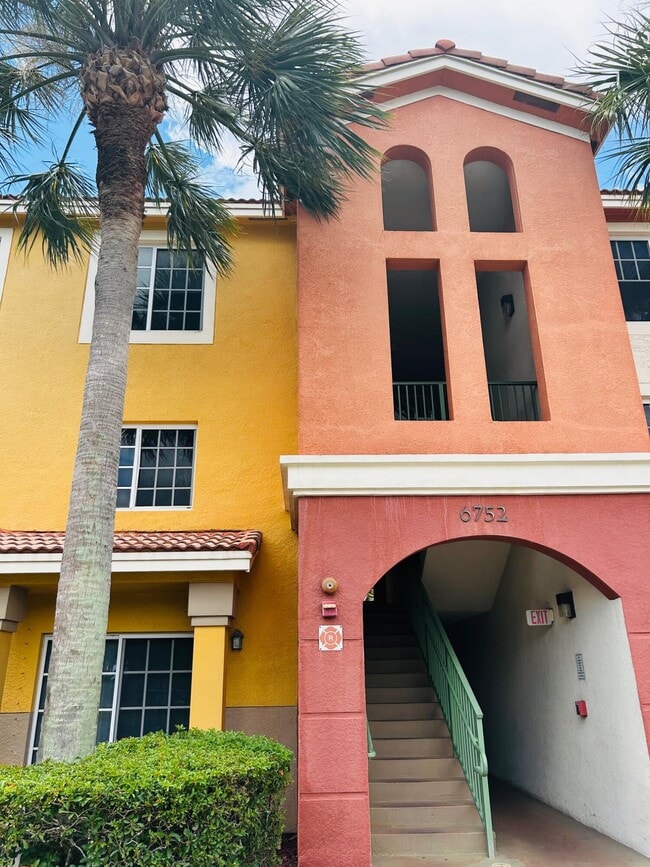 6752 Heritage Grande in Boynton Beach, FL - Building Photo - Building Photo