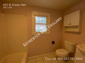605 N Stark Hwy in Weare, NH - Building Photo - Building Photo