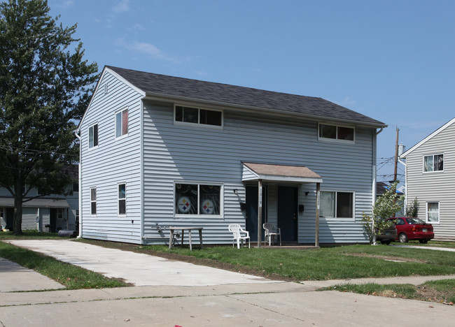 Westway Garden Townhomes in Elyria, OH - Foto de edificio - Building Photo