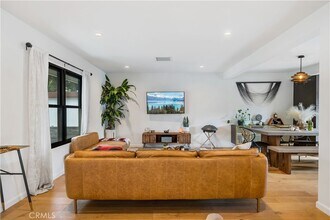 242 Thorne St in Los Angeles, CA - Building Photo - Building Photo