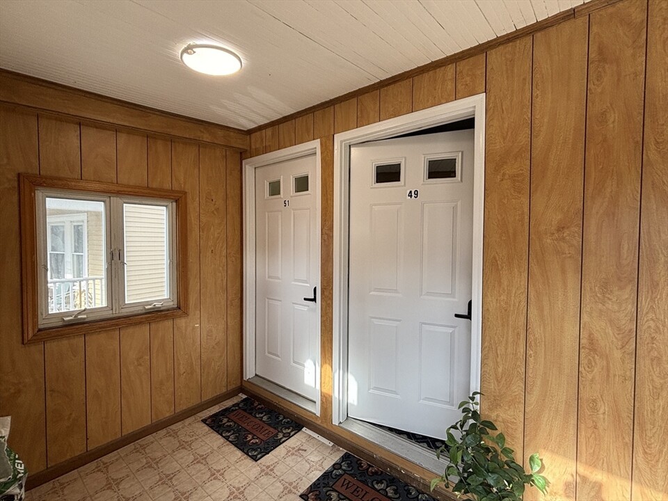 49 High St, Unit 49 in Somerville, MA - Building Photo