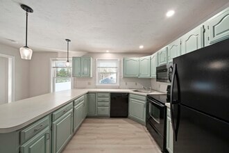 44 Elm St in Scituate, MA - Building Photo - Building Photo