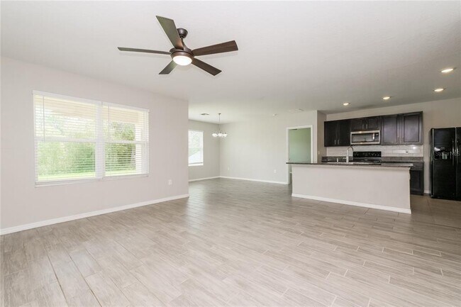 327 Tierra Verde Way in Bradenton, FL - Building Photo - Building Photo
