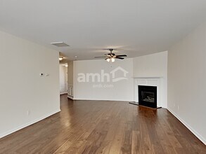 342 Hidden Creek Ln in Canton, GA - Building Photo - Building Photo