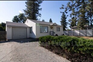 6707 N Atlantic St in Spokane, WA - Building Photo