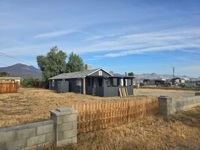 6701 Mountain View Ave in Inyokern, CA - Building Photo - Building Photo