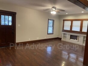 2201 SW Huntoon St in Topeka, KS - Building Photo - Building Photo